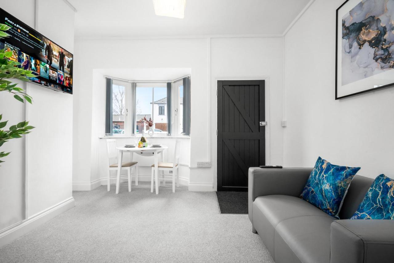 Beautiful Waterside Apartment - Parking - Perry Barr - Top Rated Birmingham Eksteriør bilde